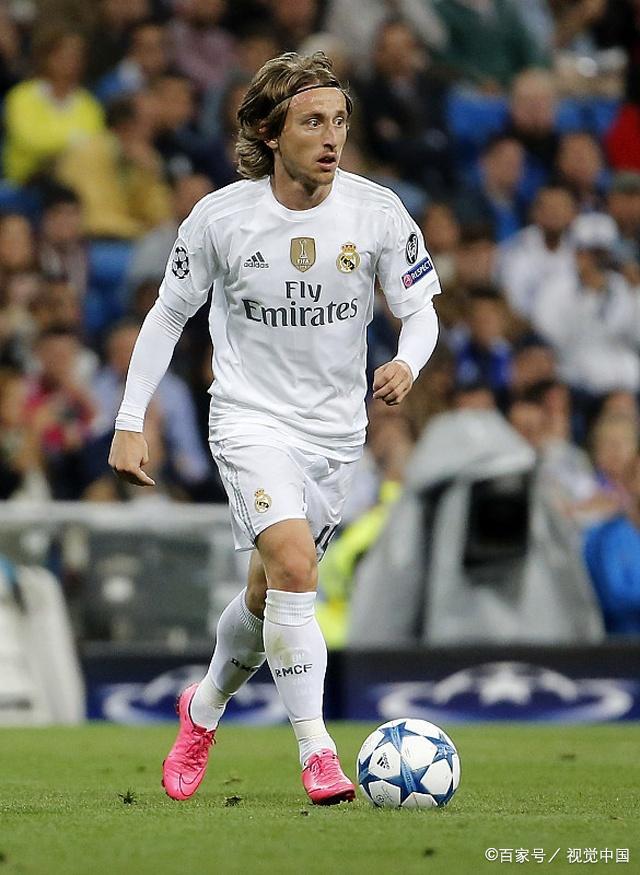 2025 赛季：底特律老虎队王牌斯库巴尔（Tarik Skubal）达成单季 200 局且 250 三振