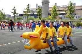 率队晋级美职联1／4决赛后，梅西现场观看儿子训练